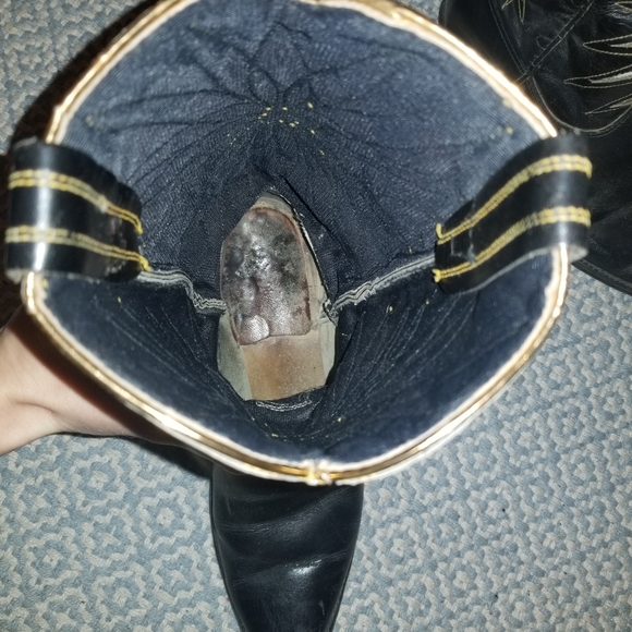 Vintage Black and Gold Cowgirl boots - Picture 7 of 8